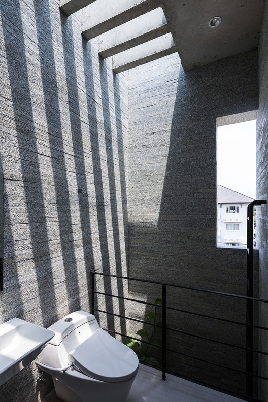 Binh House / VTN Architects - Chair, Toilet