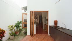 RCL House Renovation in Alto de Pinheiros / entre escalas