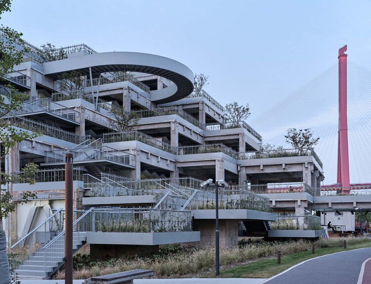 Reading Architecture as a Book - Featured Image