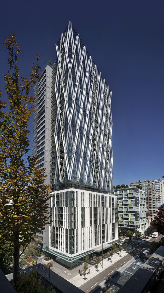 8X On The Park Apartments / GBL Architects - Exterior Photography, Landmarks & Monuments