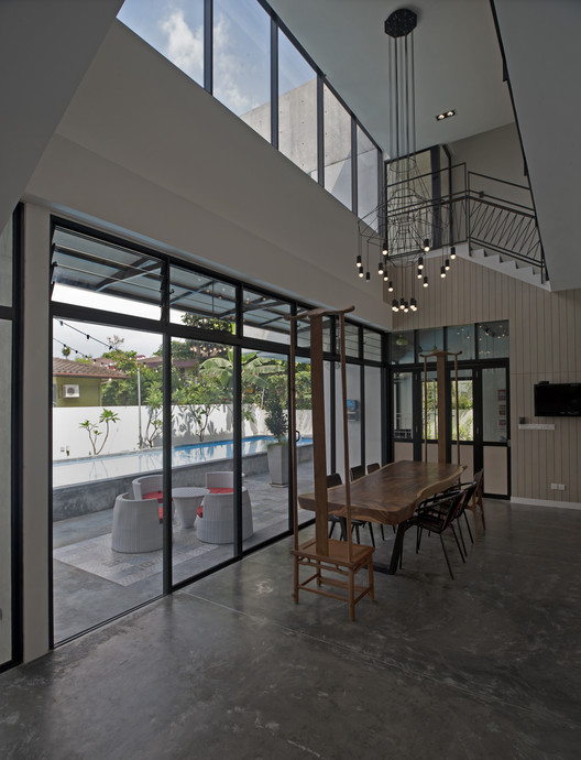 SS3 House  / Seshan Design - Windows, Table, Facade, Chair, Beam, Handrail