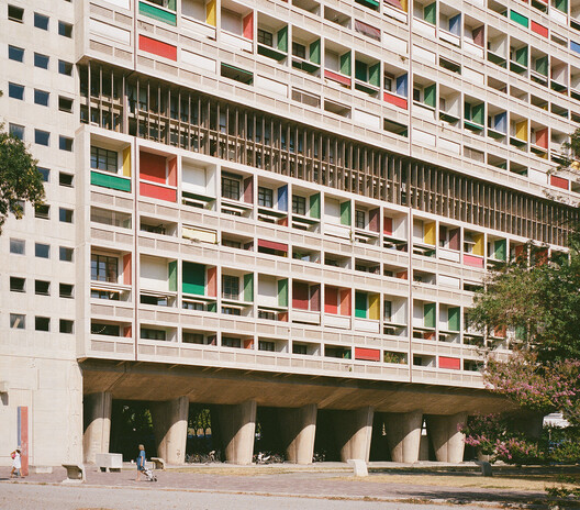 Le Corbusier's Color Theory: Embracing Polychromy in Architecture - Image 4 of 9