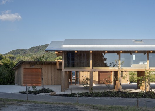 Terabe Guest House / Tomoaki Uno Architects - Exterior Photography, Windows, Facade
