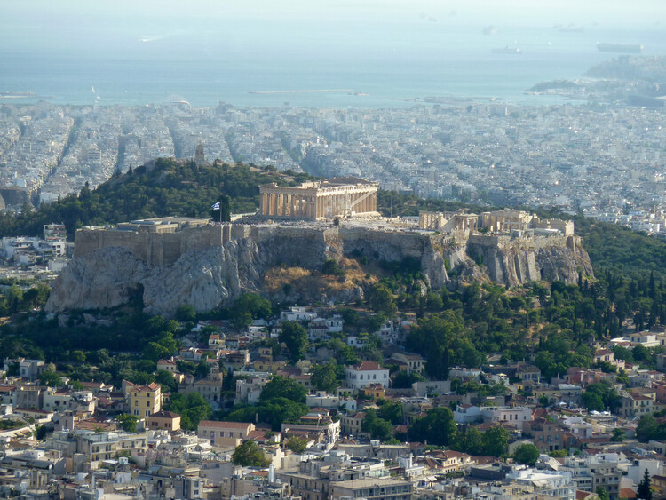 Athens Architecture City Guide: 23 Architectural Works From Ancient Grandeur to Modern Innovation - Image 9 of 28
