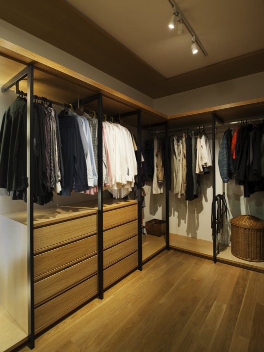 SS3 House  / Seshan Design - Closet