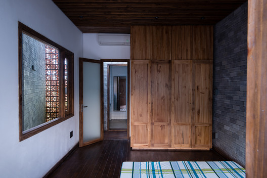 Zen House  / H.a - Door, Windows, Beam